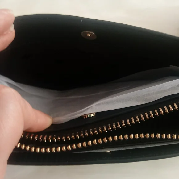 ♠NWT♠ Kate Spade Darcy Small Slim Black and White Floral Crossbody Bag - Picture 13 of 15